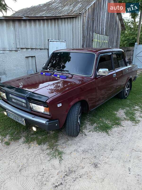 Седан ВАЗ / Lada 2107 2006 в Борисполе
