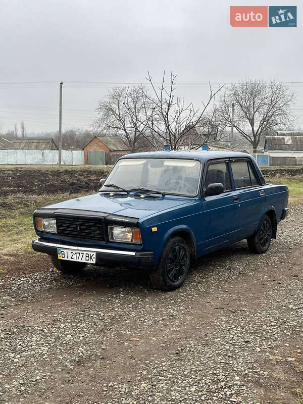 Седан ВАЗ / Lada 2107 2009 в Карлівці