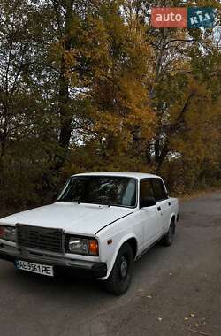 Седан ВАЗ / Lada 2107 1999 в Каменском