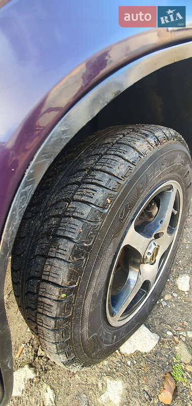 Седан ВАЗ / Lada 2107 2002 в Рені