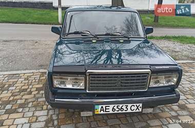 Седан ВАЗ / Lada 2107 2003 в Днепре