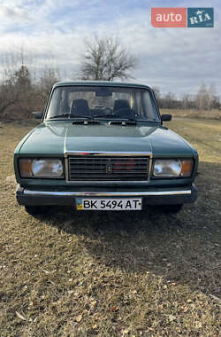 Седан ВАЗ / Lada 2107 2007 в Зарічному