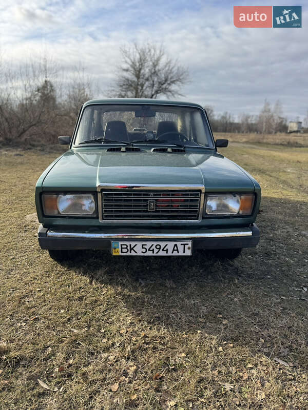 Седан ВАЗ / Lada 2107 2007 в Заречном