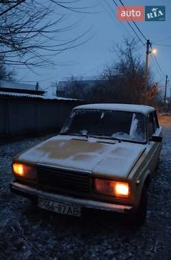 Седан ВАЗ / Lada 2107 1983 в Дніпрі