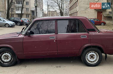 Седан ВАЗ 2107 2002 в 