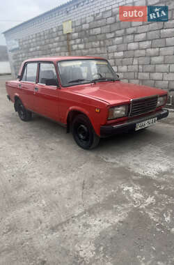 Седан ВАЗ / Lada 2107 1996 в Подгородном