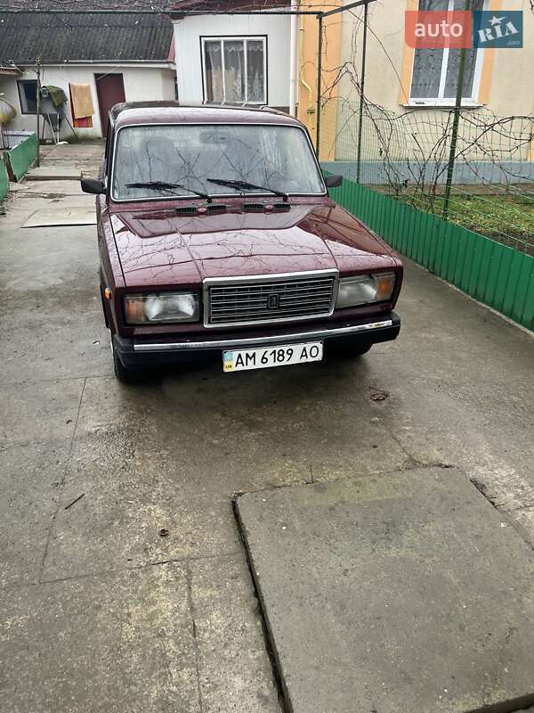 Седан ВАЗ / Lada 2107 2008 в Хмільнику