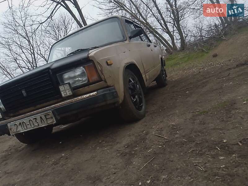 Седан ВАЗ / Lada 2107 1984 в Межовій