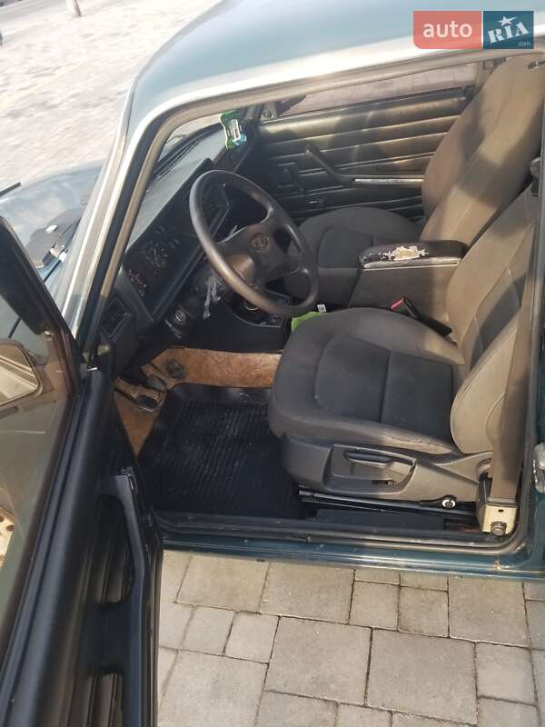 Седан ВАЗ / Lada 2107 1996 в Звягеле