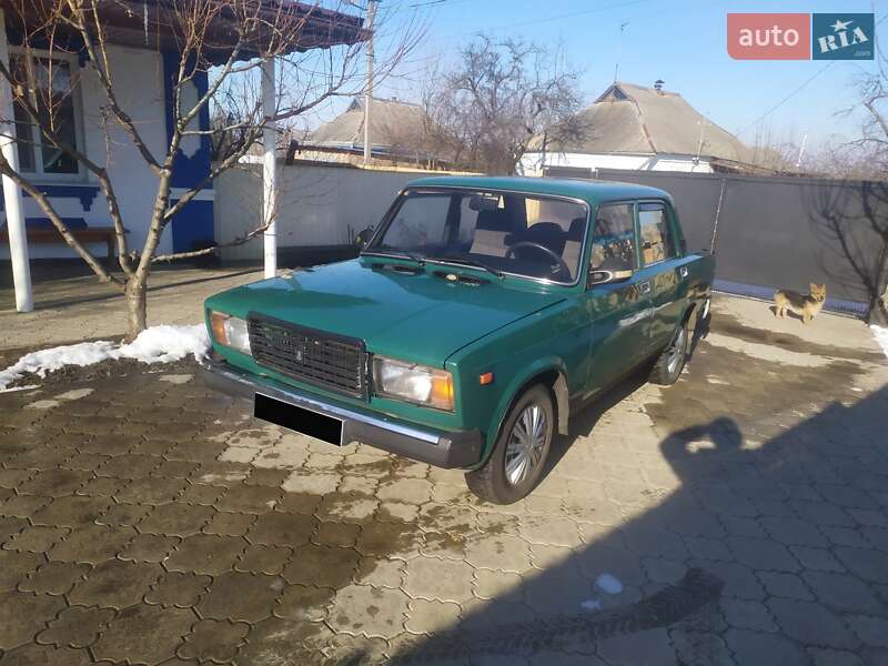 Седан ВАЗ / Lada 2107 2005 в Шполе