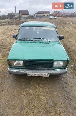 Седан ВАЗ / Lada 2107 1998 в Дубровице