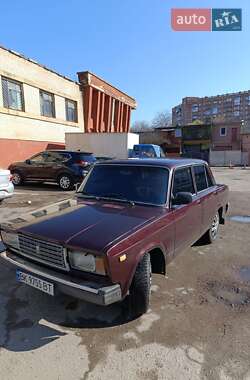 Седан ВАЗ / Lada 2107 1995 в Рівному