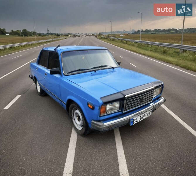 Седан ВАЗ / Lada 2107 2004 в Кам'янці-Бузькій
