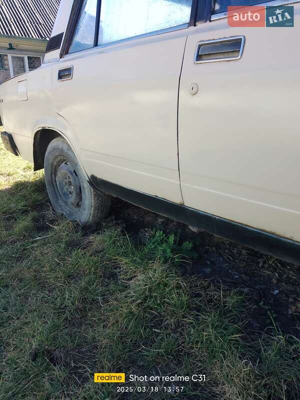 Седан ВАЗ / Lada 2107 1988 в Дунаевцах
