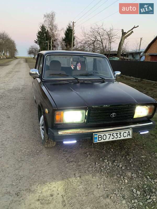 Седан ВАЗ / Lada 2107 2004 в Тернополе