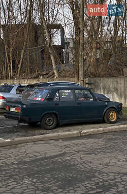 Седан ВАЗ 2107 1998 в 