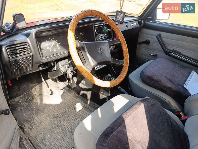 Седан ВАЗ / Lada 2107 1990 в Узловом