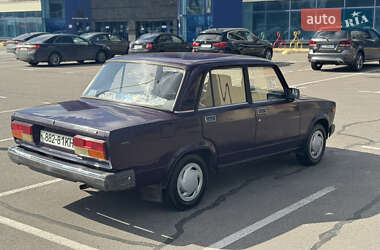 Седан ВАЗ 2107 2002 в 