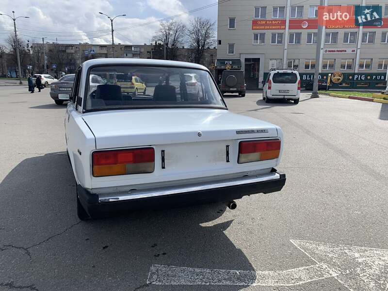 Седан ВАЗ / Lada 2107 2002 в Харькове