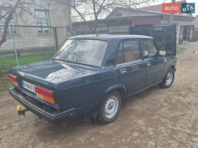 Седан ВАЗ / Lada 2107 2005 в Кропивницькому