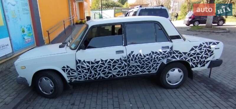 Седан ВАЗ / Lada 2107 1991 в Золочеве фото 3 Седан ВАЗ / Lada 2107 1991 в Золочеве