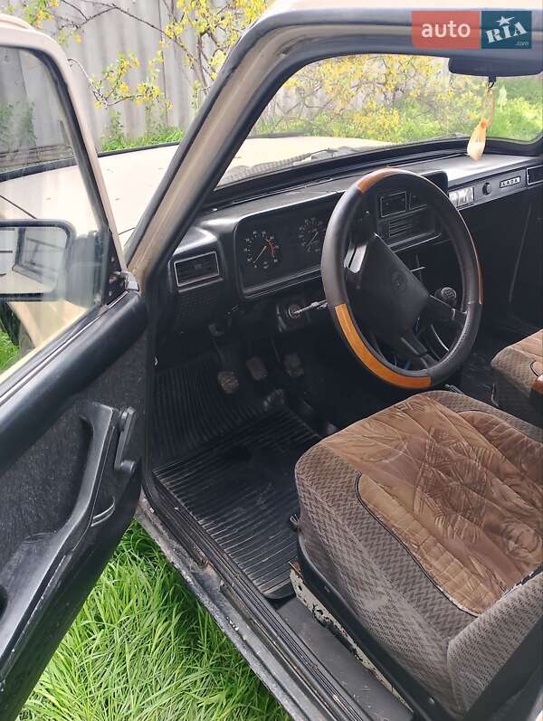 Седан ВАЗ / Lada 2107 1995 в Запорожье
