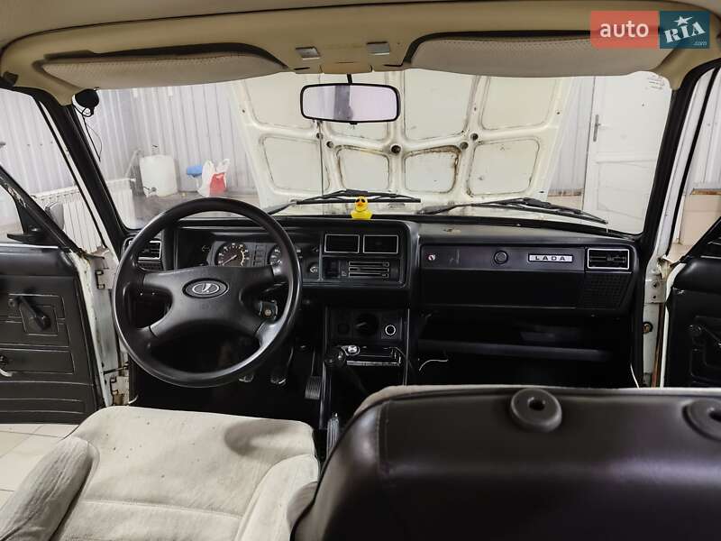 Седан ВАЗ / Lada 2107 2002 в Черноморске фото 13 Седан ВАЗ / Lada 2107 2002 в Черноморске