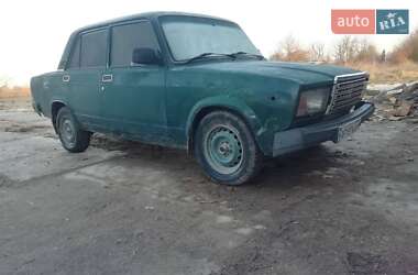 Седан ВАЗ 2107 2005 в 