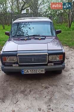 Седан ВАЗ 2107 2006 в Черкасах