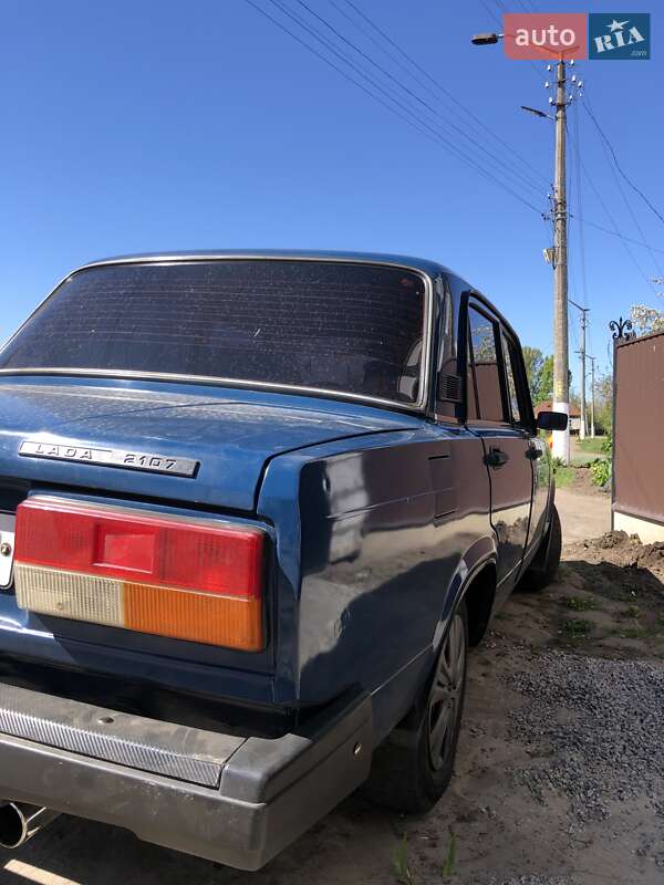 Седан ВАЗ / Lada 2107 2008 в Борзне