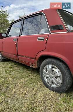 Седан ВАЗ / Lada 2107 1988 в Богуславі