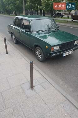 Седан ВАЗ 2107 1999 в 
