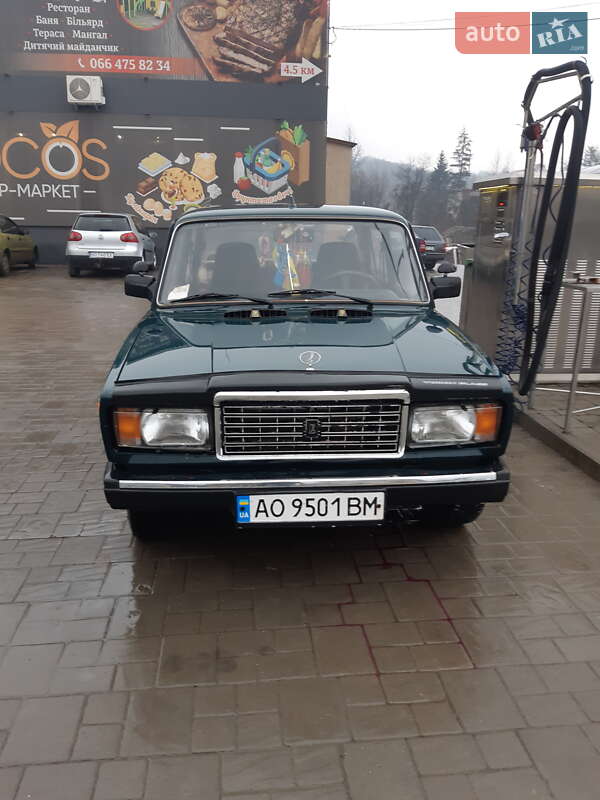 Седан ВАЗ / Lada 2107 2007 в Ужгороді