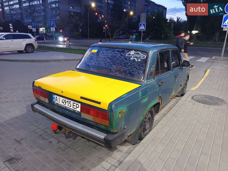 Седан ВАЗ / Lada 2107 2004 в Броварах