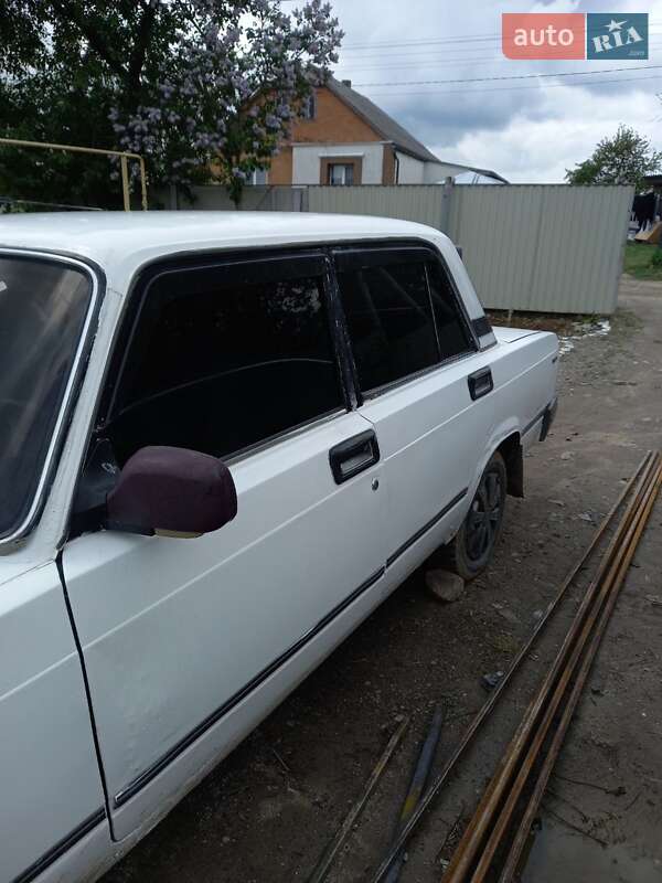 Седан ВАЗ / Lada 2107 1989 в Вінниці