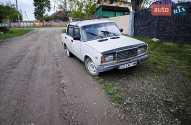 Седан ВАЗ 2107 1986 в Черновцах
