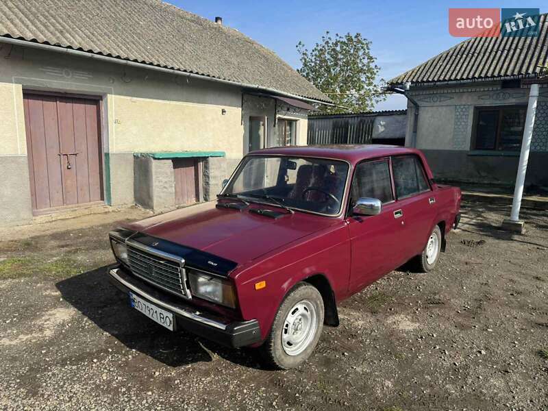 Седан ВАЗ / Lada 2107 2004 в Теребовле