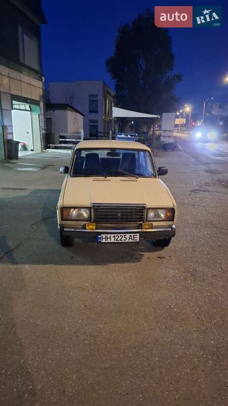 Седан ВАЗ / Lada 2107 1991 в Одессе