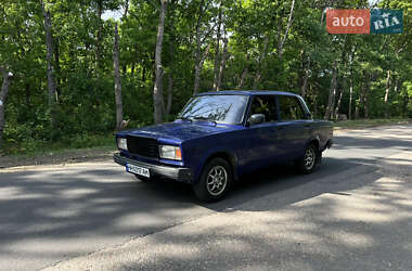 Седан ВАЗ 2107 1998 в 