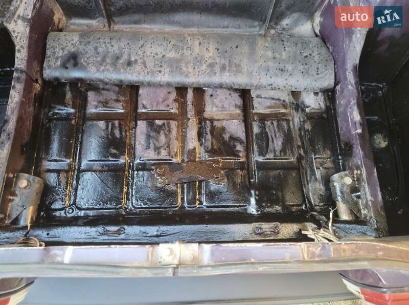 Седан ВАЗ / Lada 2107 2005 в Киеве