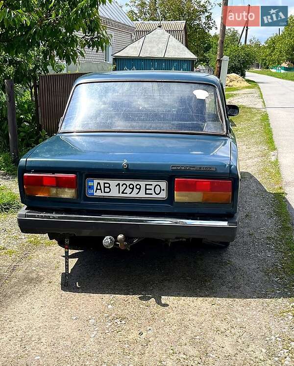Седан ВАЗ / Lada 2107 2003 в Калиновке