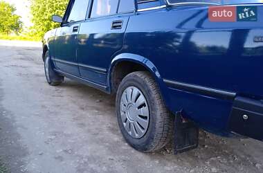 Седан ВАЗ 2107 2005 в 