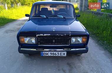 Седан ВАЗ 2107 2005 в 
