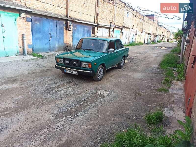 Седан ВАЗ 2107 2005 в 