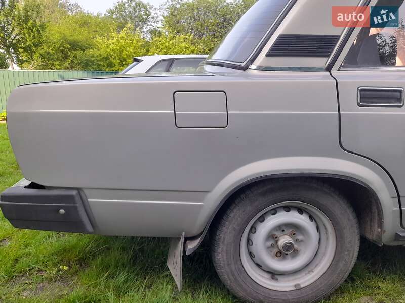 Седан ВАЗ / Lada 2107 2008 в Києві