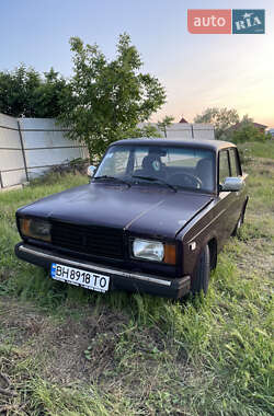 Седан ВАЗ 2107 2004 в 
