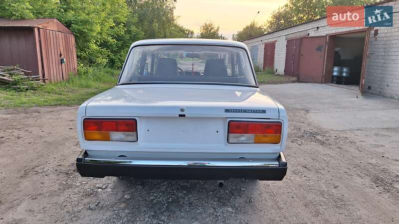 Седан ВАЗ / Lada 2107 2005 в Смілі
