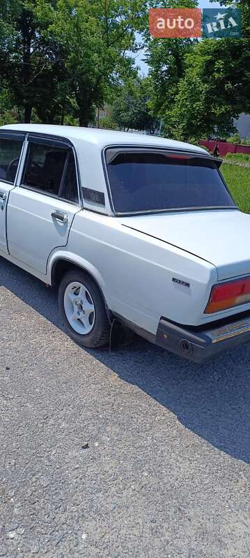 Седан ВАЗ / Lada 2107 2004 в Боярці