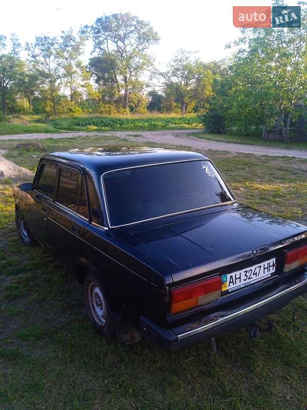 Седан ВАЗ / Lada 2107 2010 в Межовій