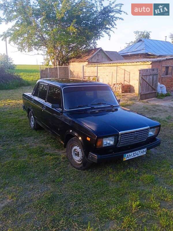 Седан ВАЗ / Lada 2107 2010 в Межовій
